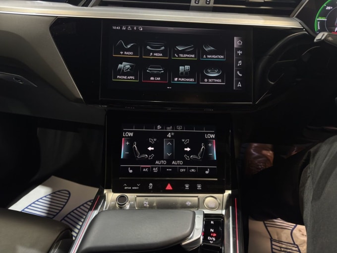 2025 Audi E-tron
