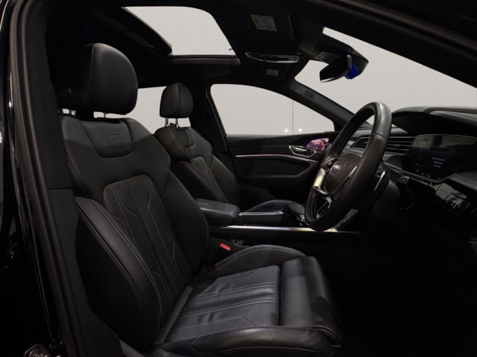 2025 Audi E-tron