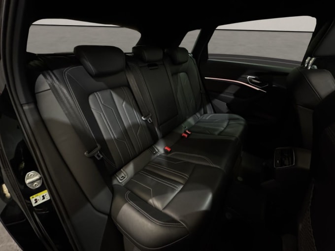 2025 Audi E-tron