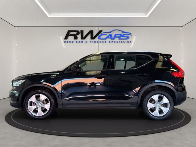 2025 Volvo Xc40