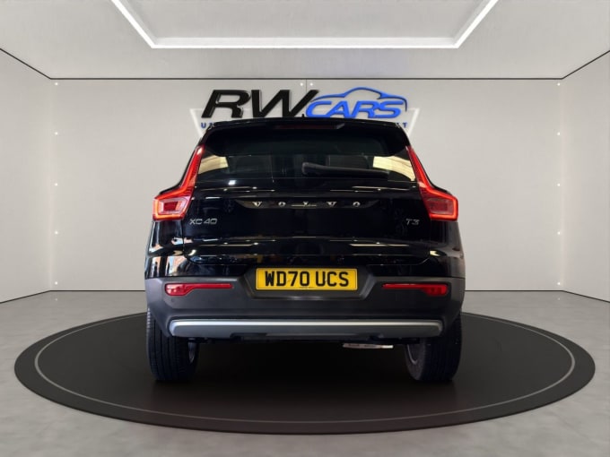 2025 Volvo Xc40