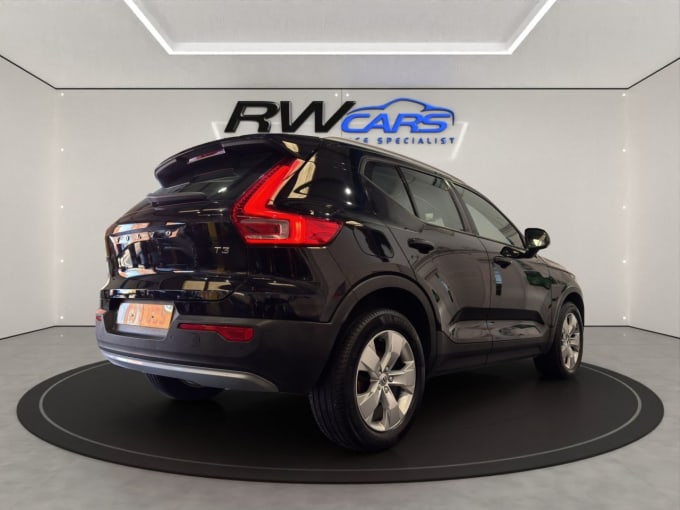 2025 Volvo Xc40