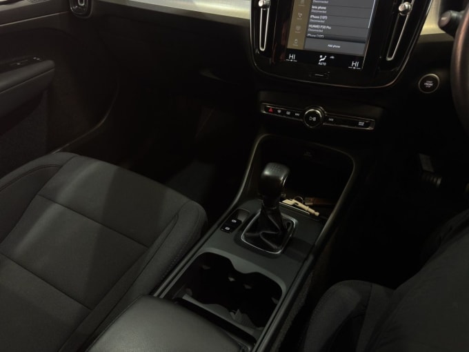 2025 Volvo Xc40