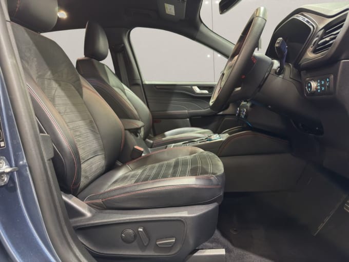 2025 Ford Kuga