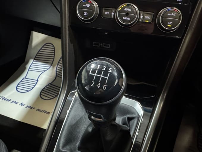 2025 Volkswagen T-roc