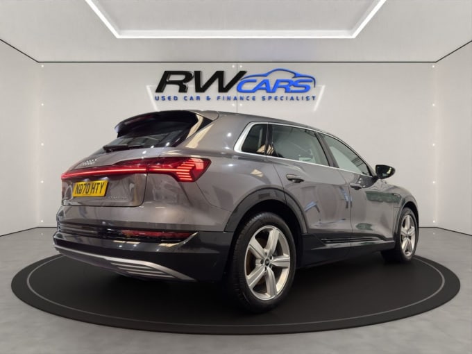 2025 Audi E-tron