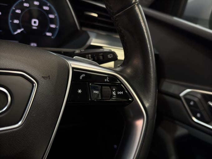 2025 Audi E-tron