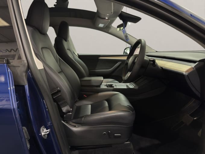 2025 Tesla Model Y
