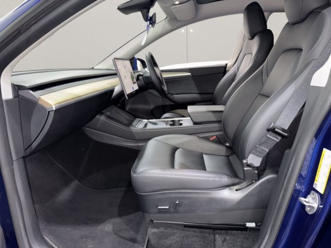 2025 Tesla Model Y