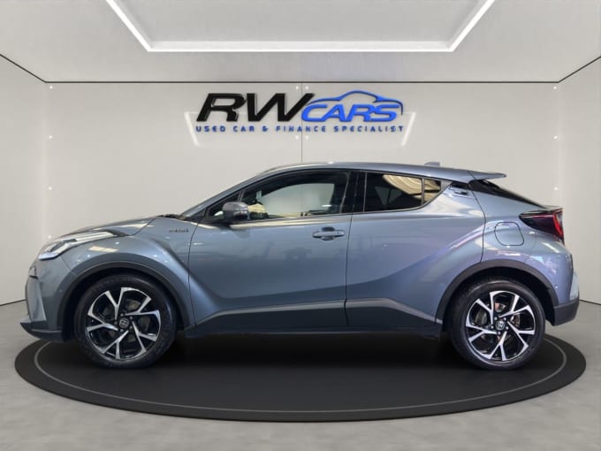 2025 Toyota C-hr
