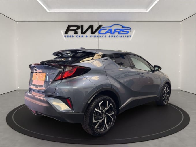 2025 Toyota C-hr