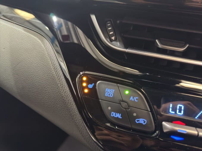 2025 Toyota C-hr