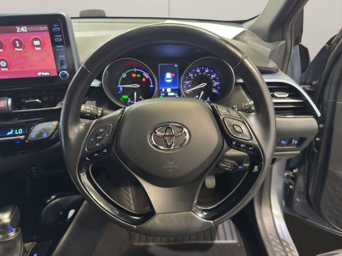 2025 Toyota C-hr