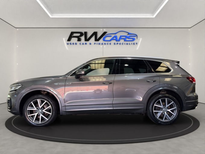 2025 Volkswagen Touareg