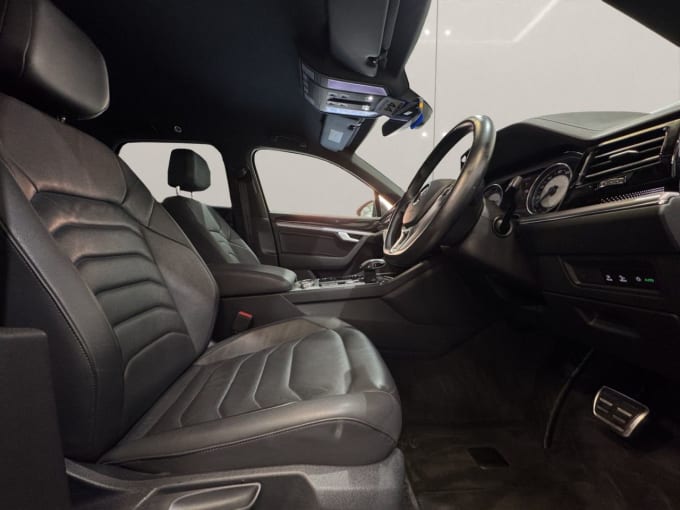 2025 Volkswagen Touareg