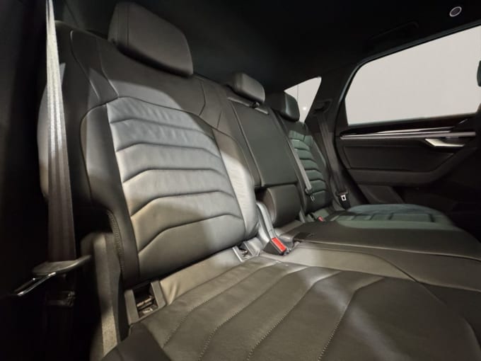 2025 Volkswagen Touareg