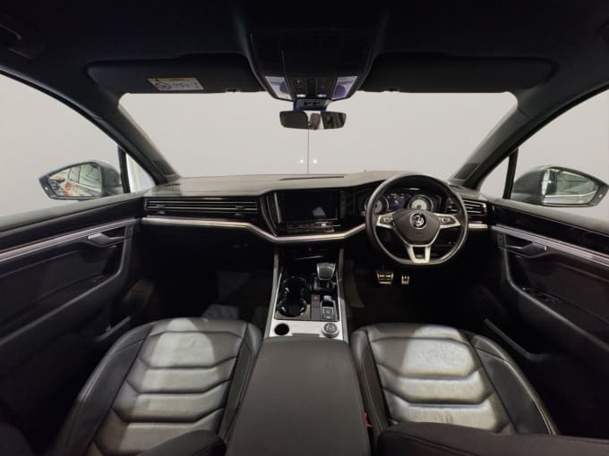2025 Volkswagen Touareg