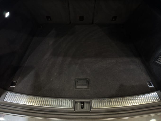 2025 Volkswagen Touareg
