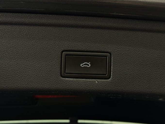 2025 Volkswagen Touareg