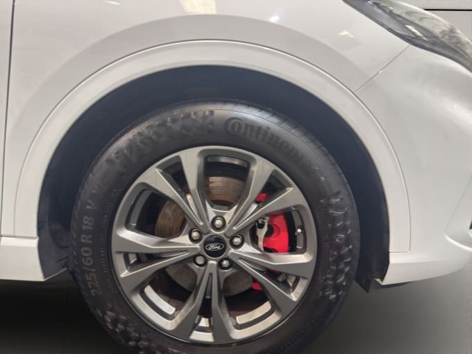 2025 Ford Kuga