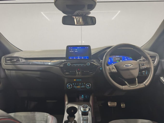 2025 Ford Kuga