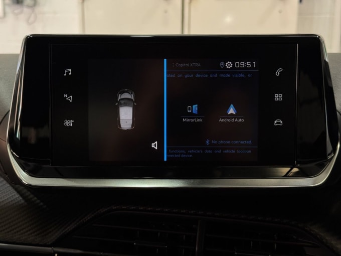 2025 Peugeot 208