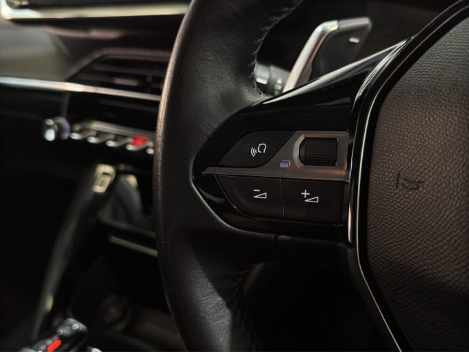 2025 Peugeot 208