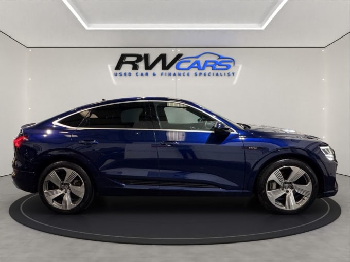 2025 Audi E-tron