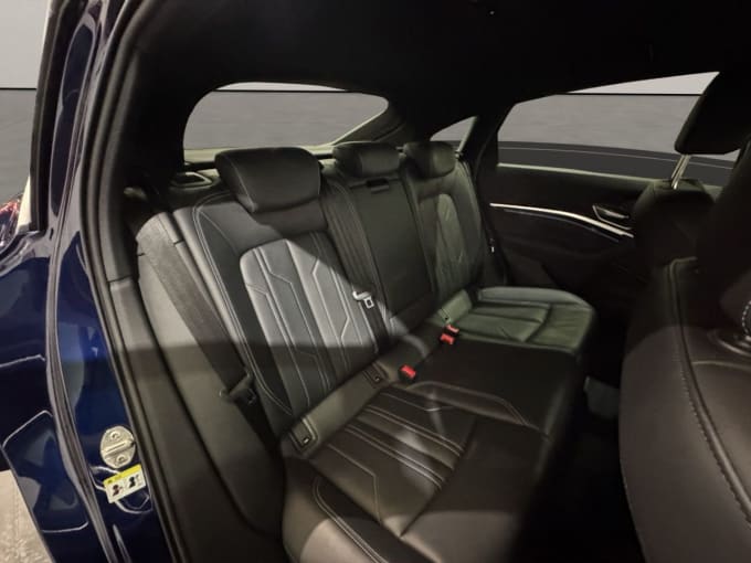 2025 Audi E-tron