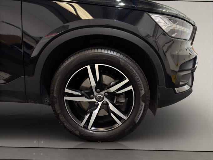 2025 Volvo Xc40