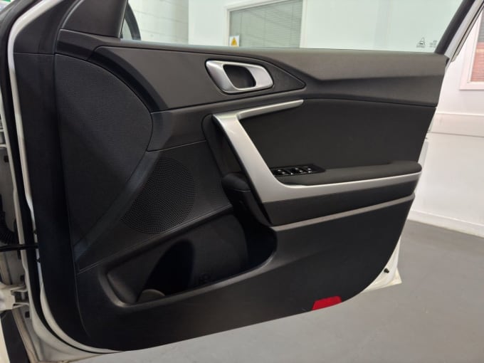 2025 Kia Xceed