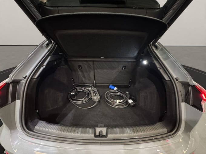 2025 Audi Q4 E-tron