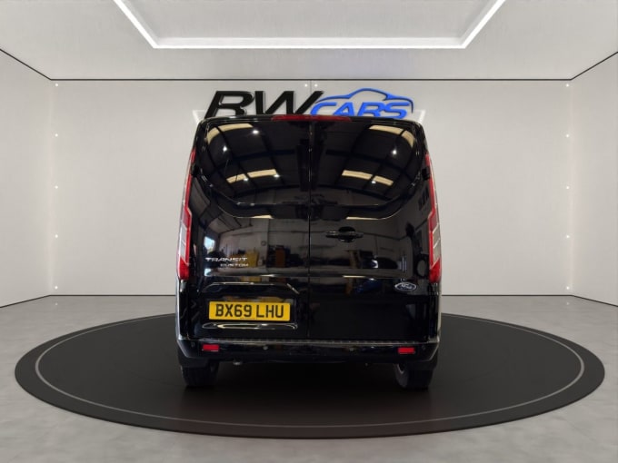 2025 Ford Transit Custom