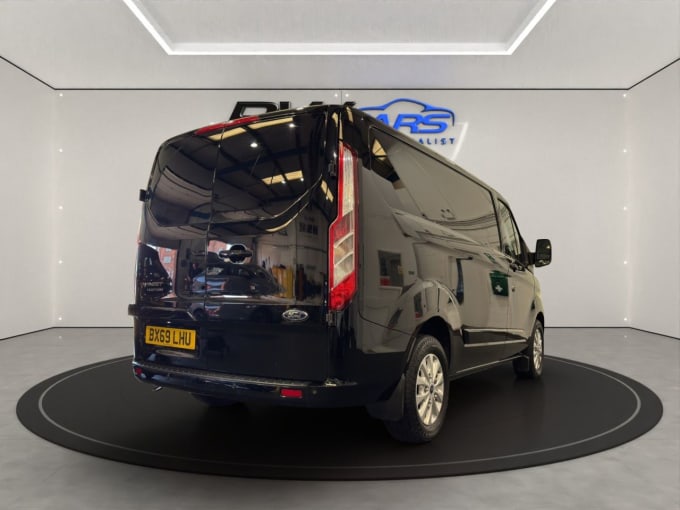 2025 Ford Transit Custom