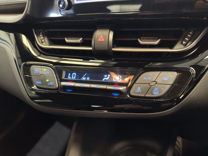 2025 Toyota C-hr