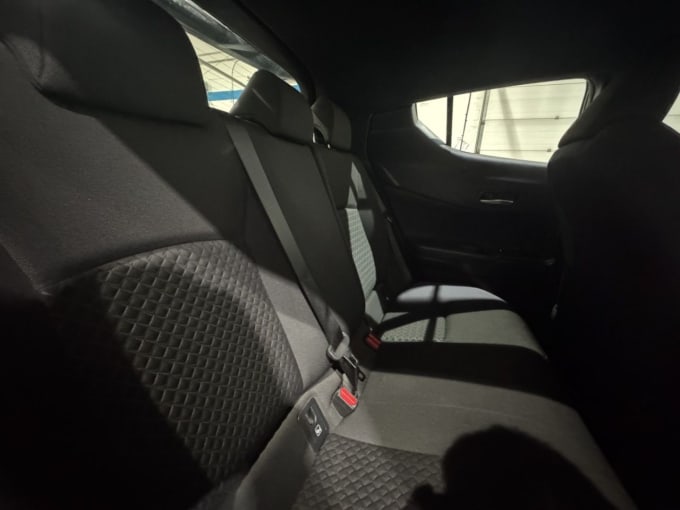 2025 Toyota C-hr