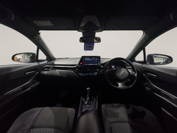 2025 Toyota C-hr