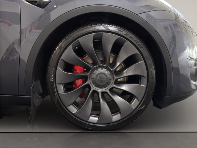 2025 Tesla Model Y