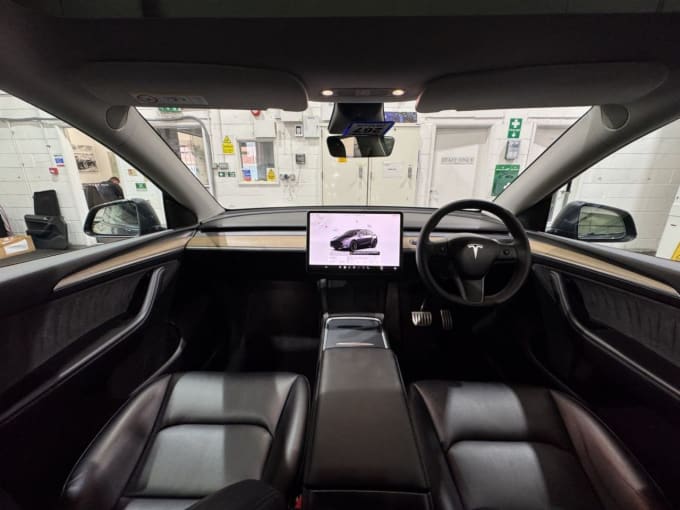 2025 Tesla Model Y