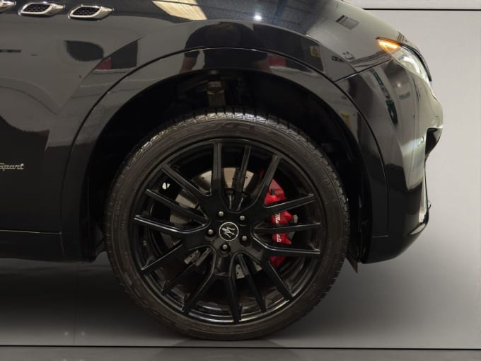 2021 Maserati Levante