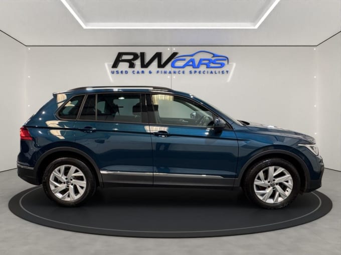 2025 Volkswagen Tiguan
