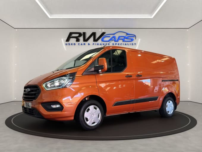2025 Ford Transit Custom