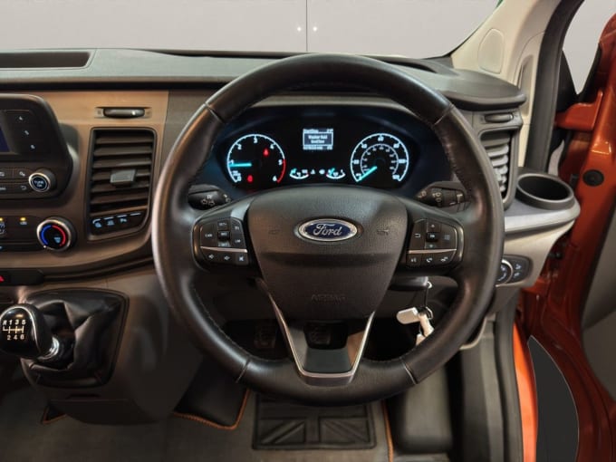 2025 Ford Transit Custom