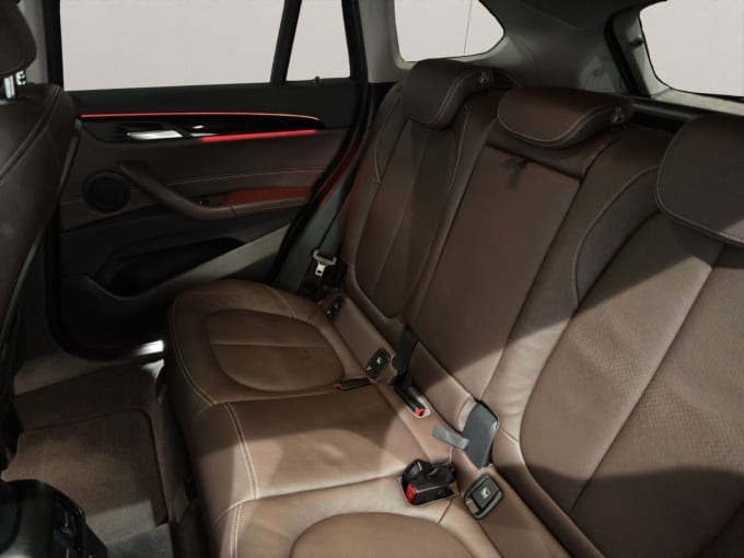 2025 BMW X1