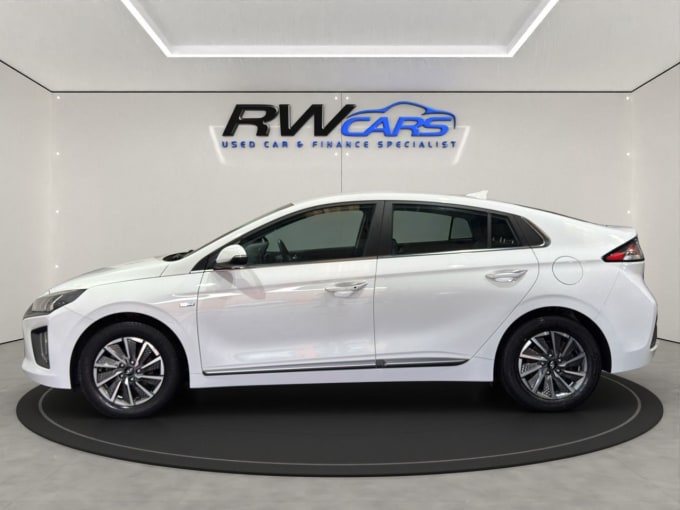 2025 Hyundai Ioniq
