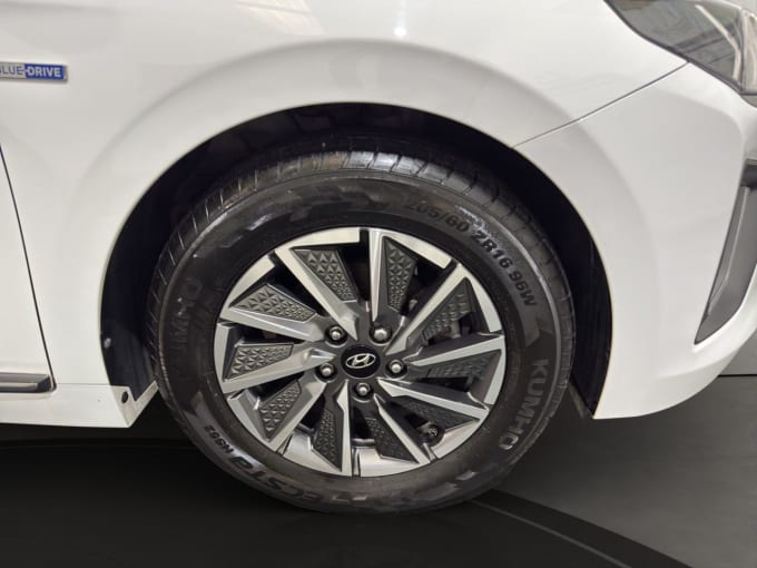 2025 Hyundai Ioniq