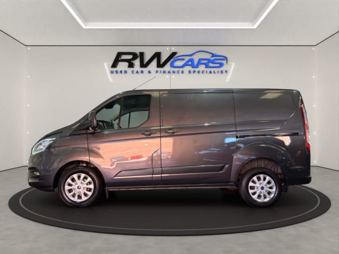 2025 Ford Transit Custom