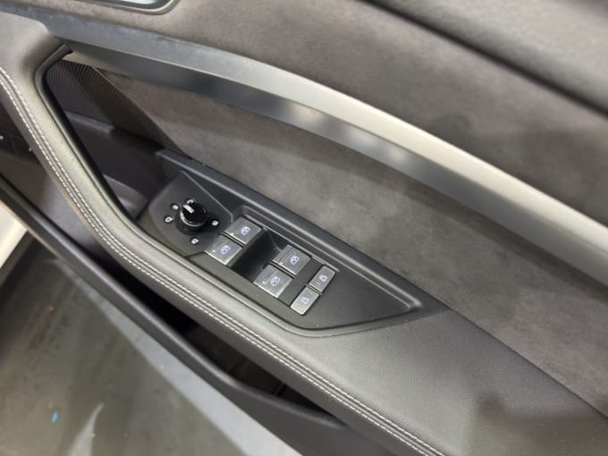 2025 Audi E-tron