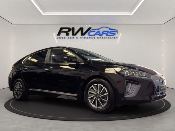 2025 Hyundai Ioniq