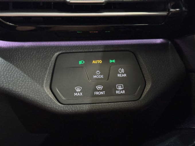 2025 Volkswagen 181
